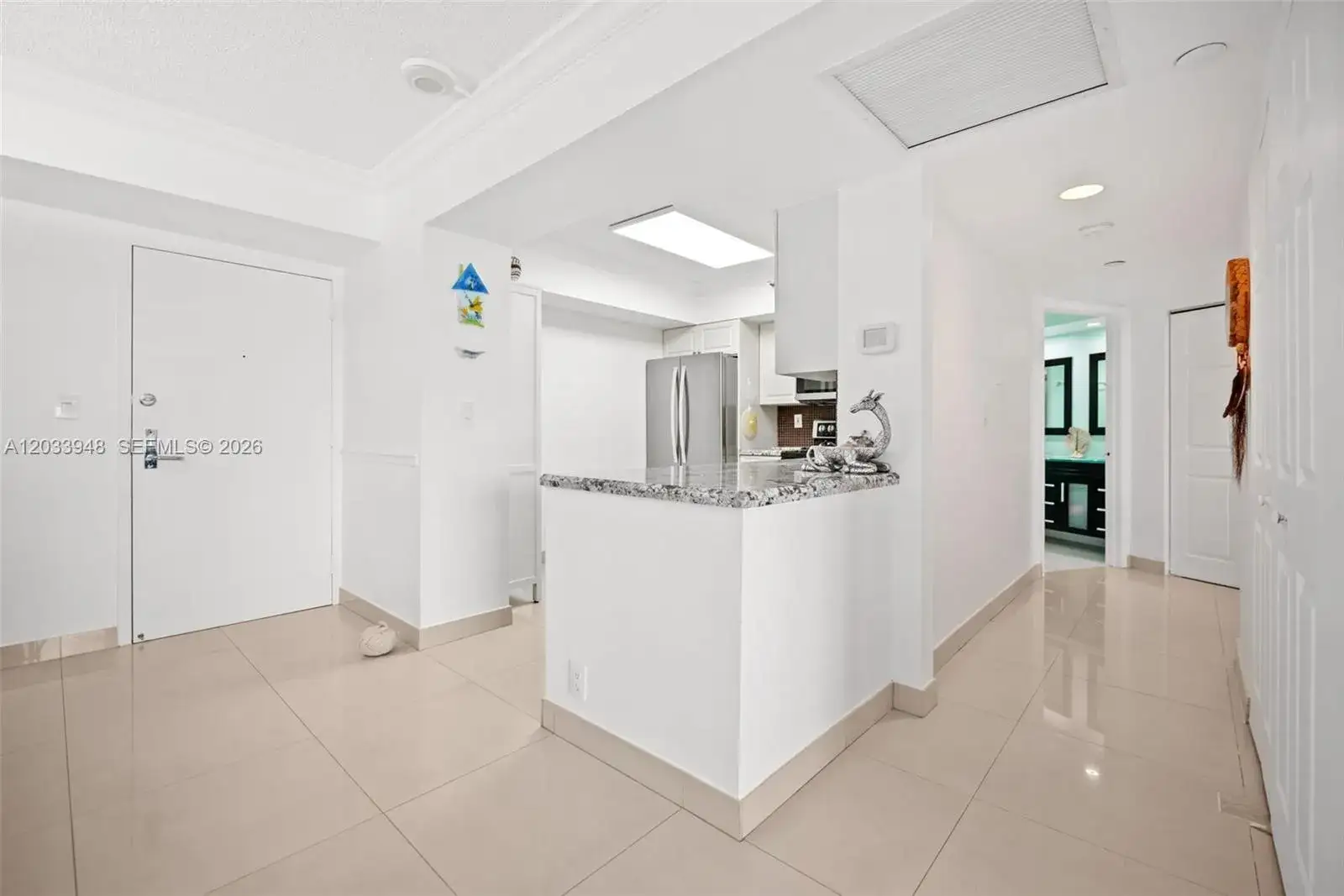 2 bedroom 2 bath Residential for sale at 19101 NE 36th Ct # 504, Aventura FL 33180