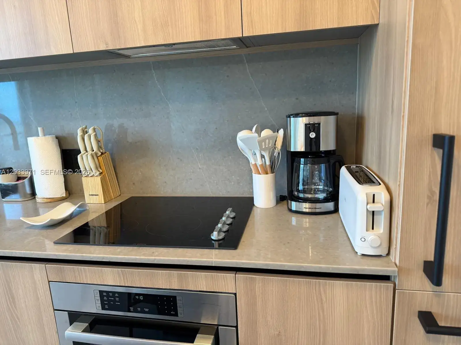 1 bedroom 2 bath Residential Lease for rent at 121 NE 5th St # 3002, Miami FL 33132