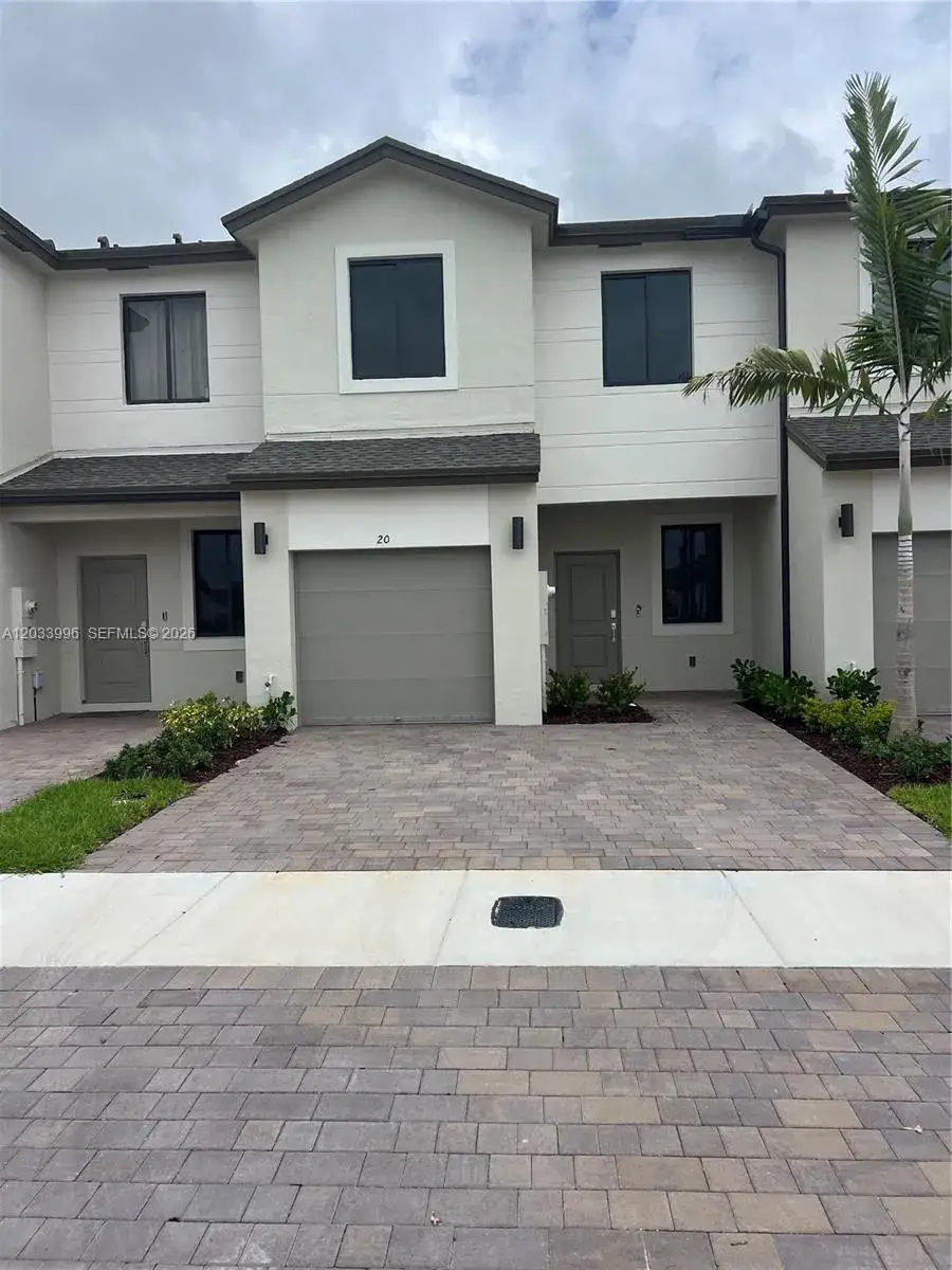 3 bedroom 2 bath Residential Lease for rent at 20 NW 15th Ct, Florida City FL 33034
