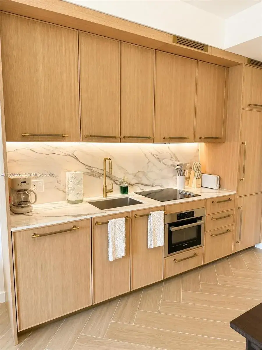 1 bedroom 1 bath Residential Lease for rent at 2700 NW 2ND AVE # 209, Miami FL 33127