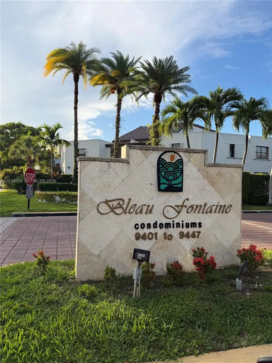 2 bedroom 2 bath Residential Lease for rent at 9429 Fontainebleau Blvd # 33, Miami FL 33172