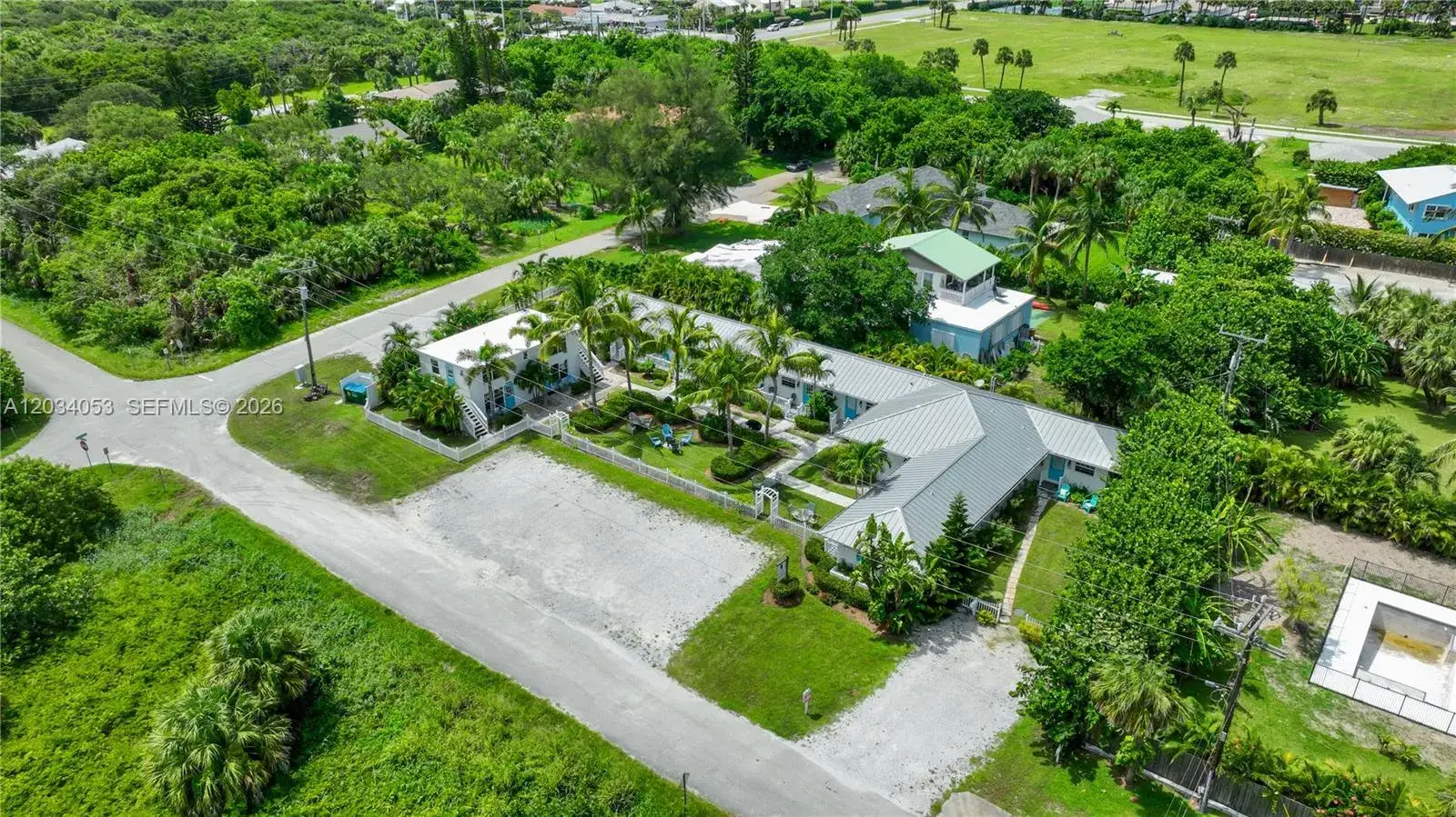 Commercial Sale for sale at 2502 Tamarind Dr, Fort Pierce FL 34949