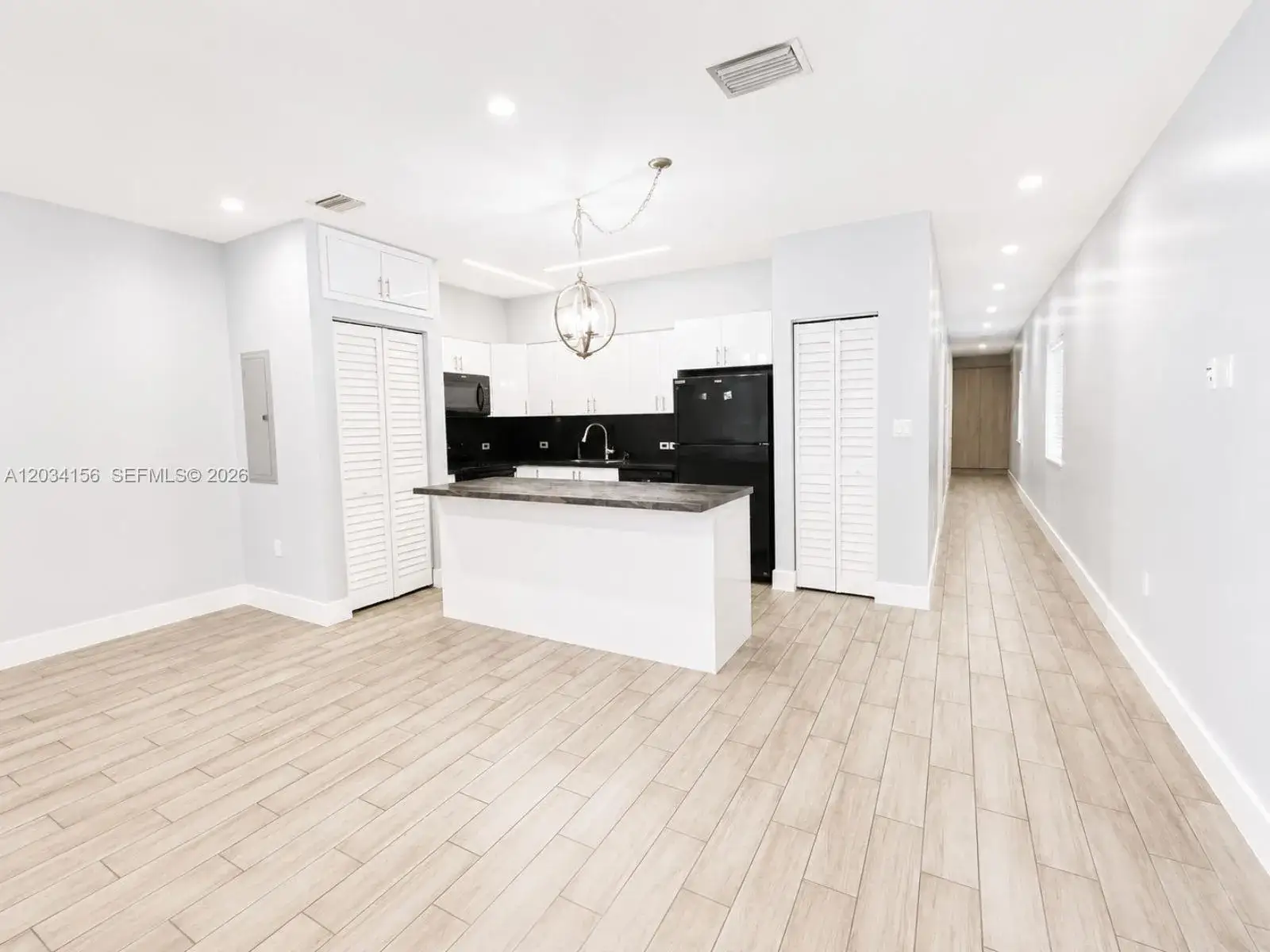 2 bedroom 1 bath Residential Lease for rent at 7135 SW 21st St # 1, Miami FL 33155