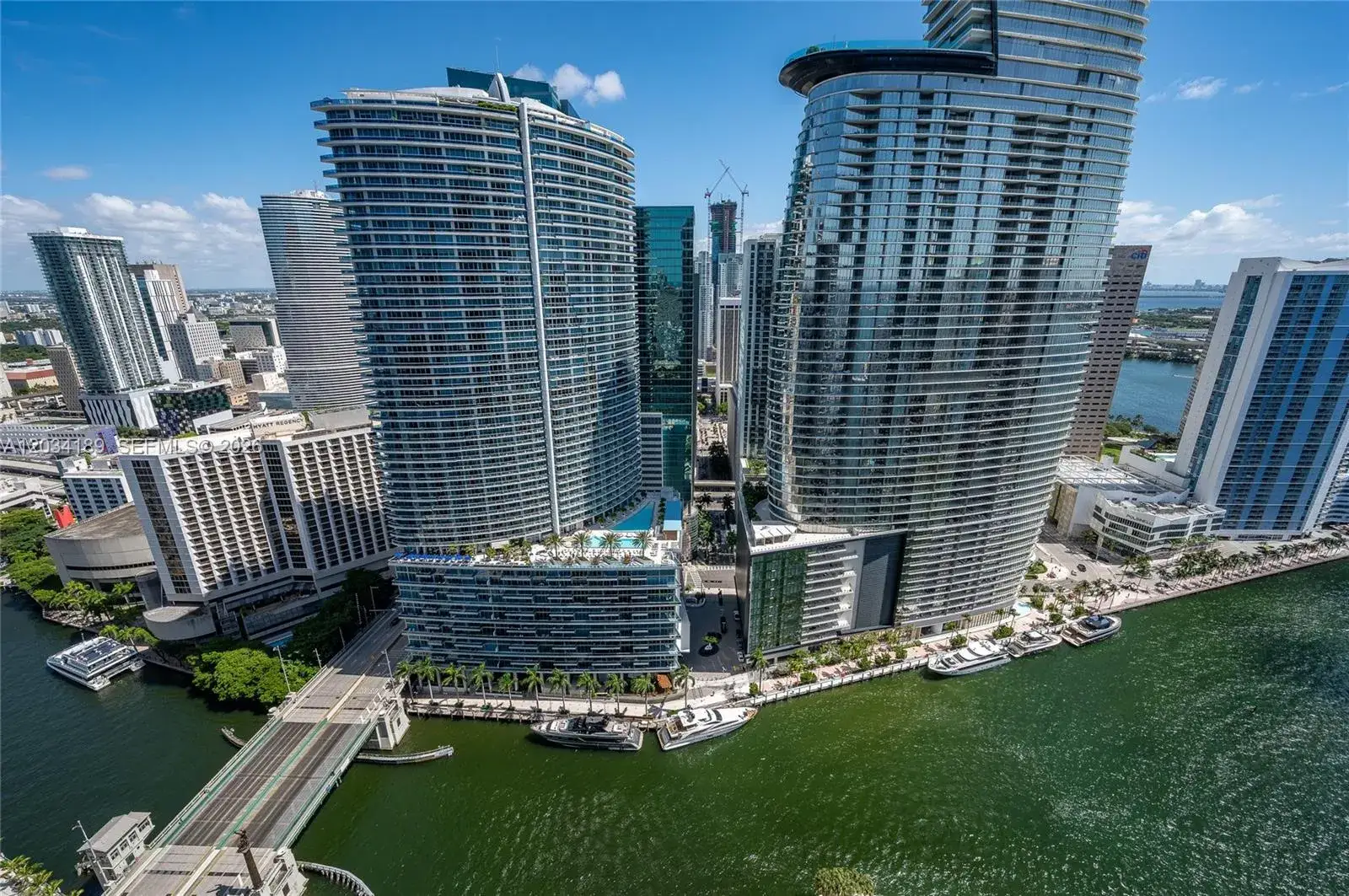 2 bedroom 2 bath Residential for sale at 475 Brickell Ave # 4115, Miami FL 33131