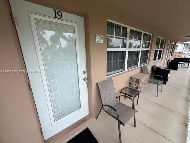 1 bedroom 1 bath Residential for sale at 500 Layne Blvd # 19, Hallandale Beach FL 33009