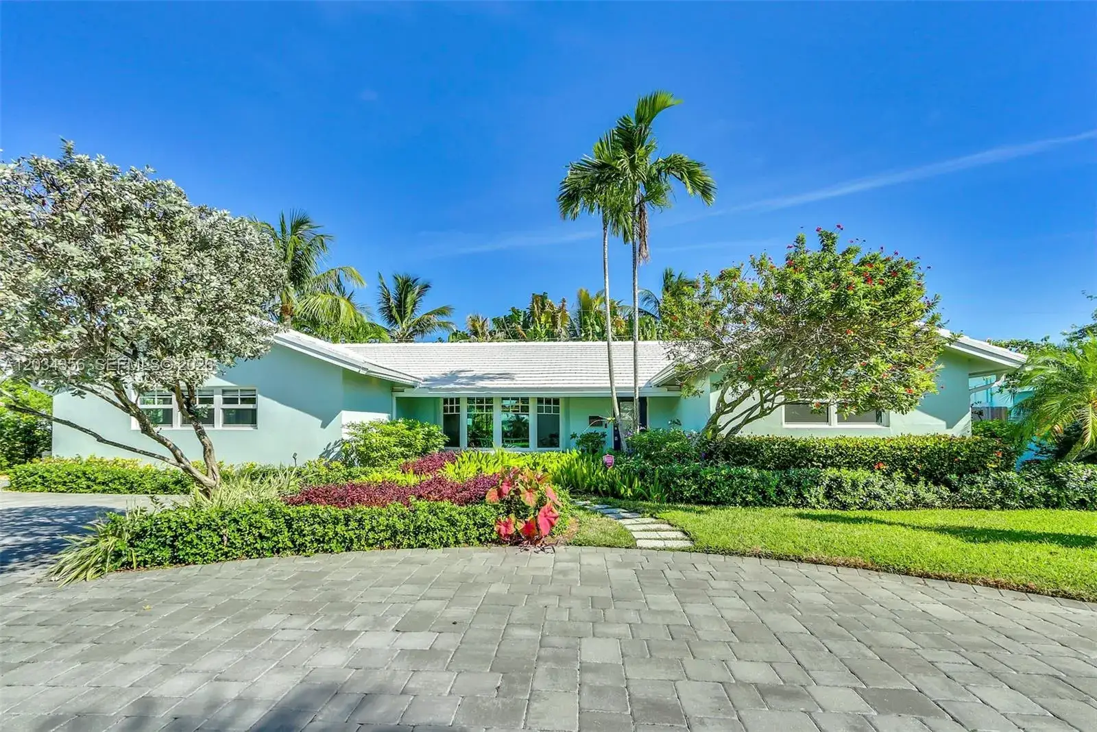 4 bedroom 3 bath Residential Lease for rent at 5800 NE 15th Ave, Fort Lauderdale FL 33334