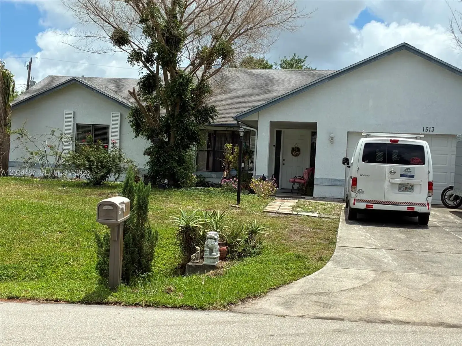 3 bedroom 2 bath Residential for sale at 1513 SW Apricot Rd, Port St. Lucie FL 34953