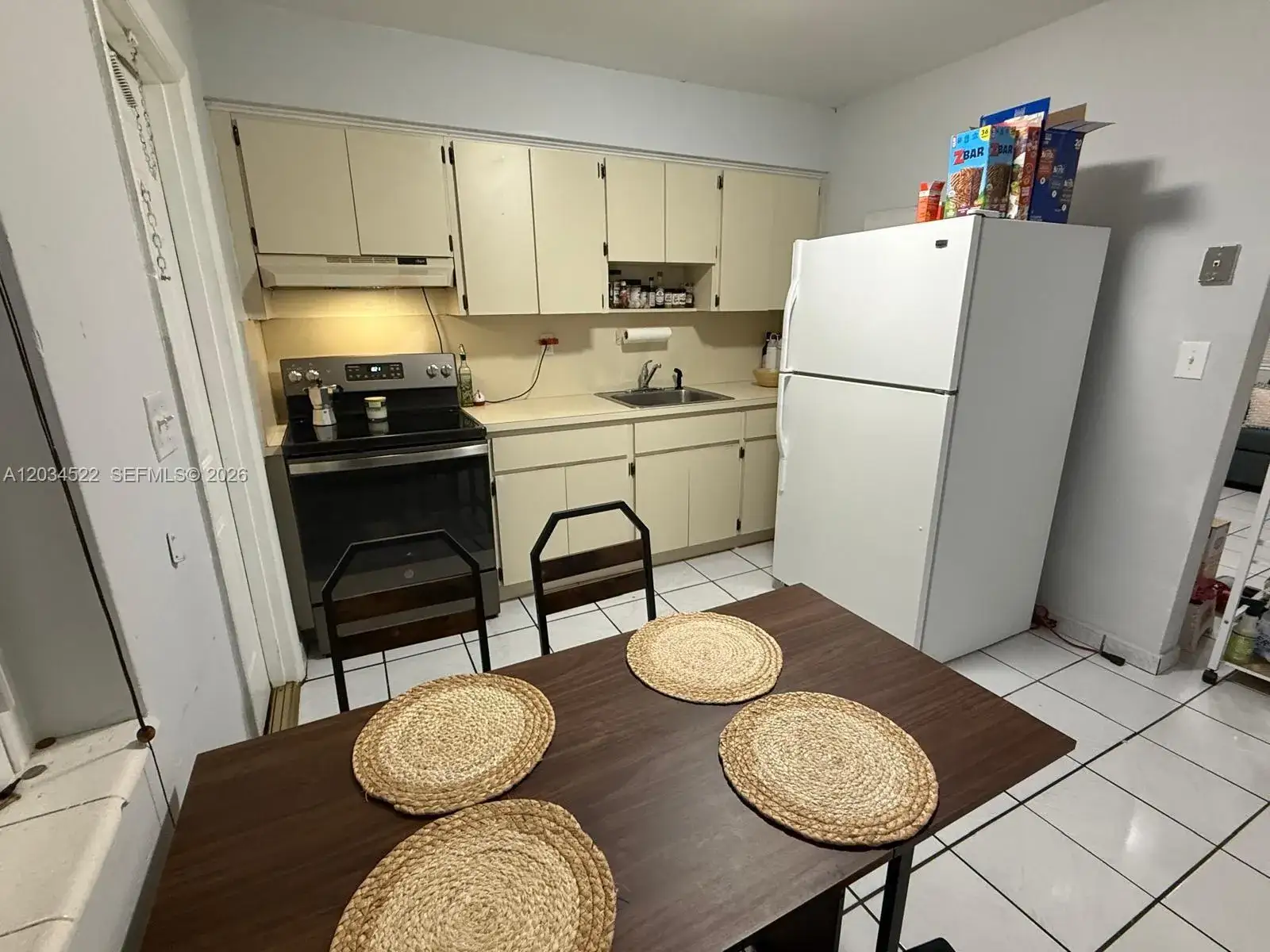 2 bedroom 1 bath Residential Lease for rent at 2732 NW 16th Ter # 2734, Miami FL 33125
