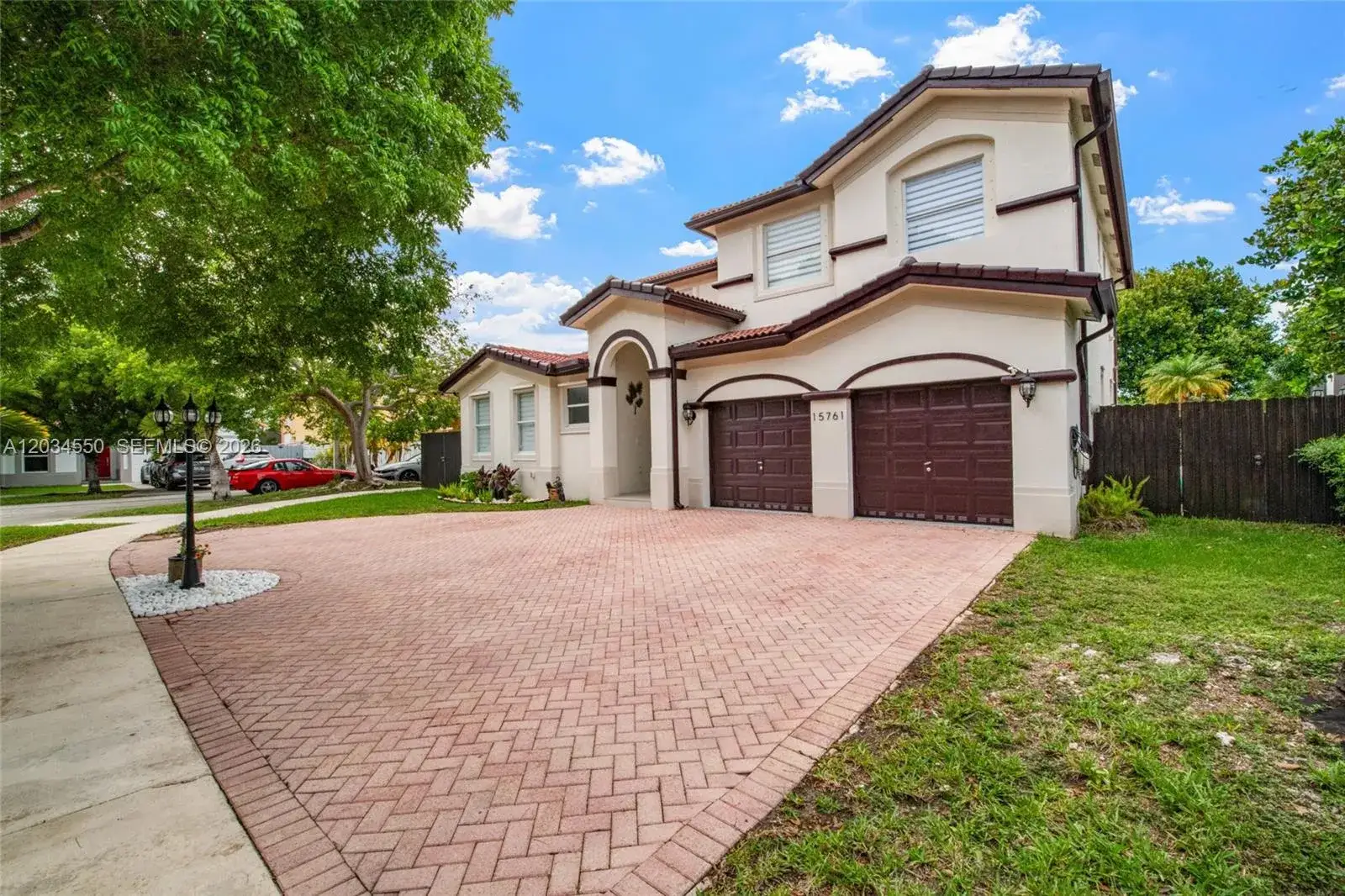4 bedroom 3 bath Residential for sale at 15761 SW 59th Ter, Miami FL 33193