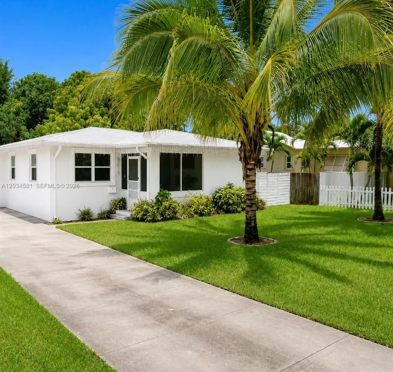 3 bedroom 2 bath Residential for sale at 2735 Dewey St, Hollywood FL 33020