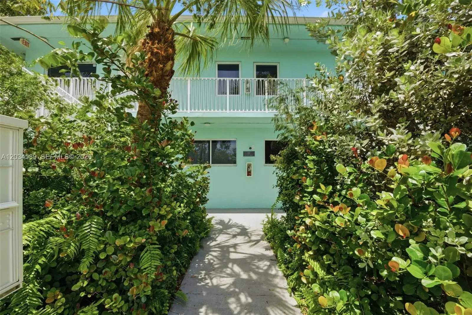 1 bedroom 1 bath Residential Lease for rent at 127 NW 74th St # 3, Miami FL 33150
