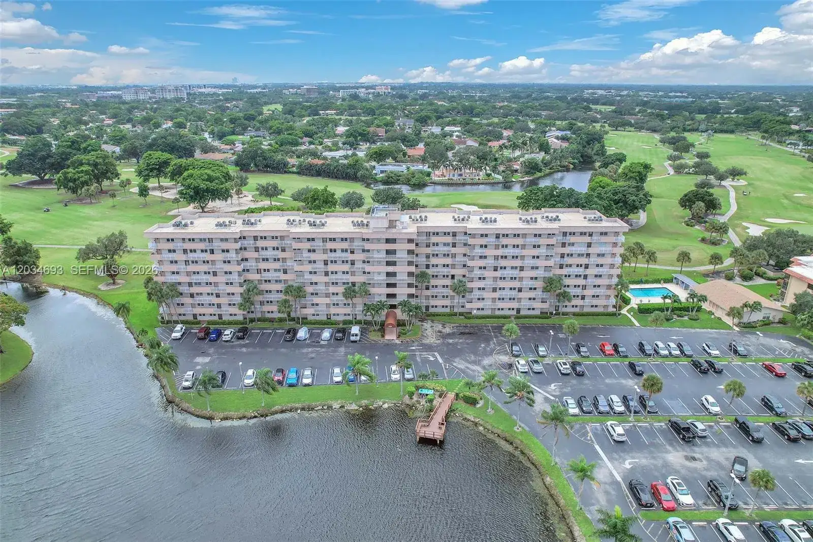 2 bedroom 2 bath Residential for sale at 250 Jacaranda Dr # 704, Plantation FL 33324