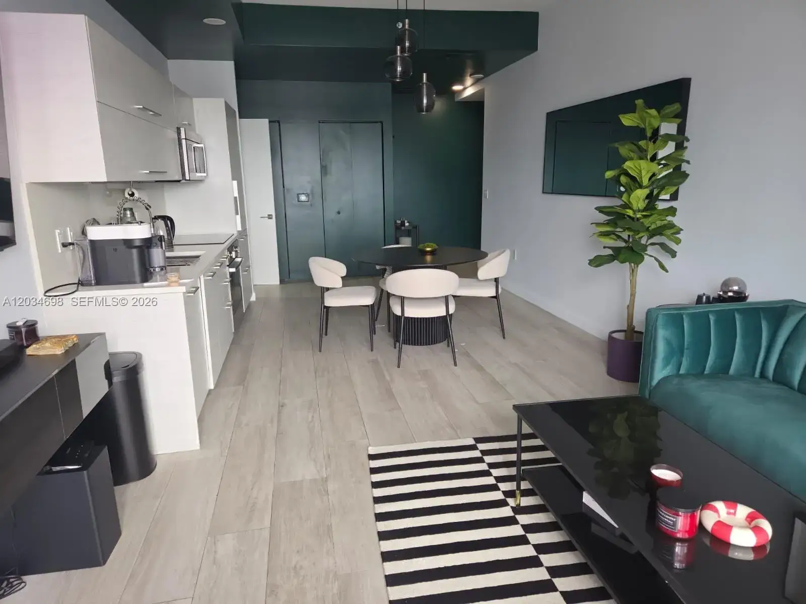 1 bedroom 1 bath Residential for sale at 45 SW 9th St # 4309, Miami FL 33130