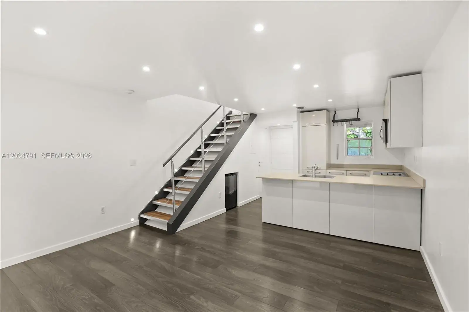 2 bedroom 2 bath Residential Lease for rent at 3130 Bird Ave # 3, Miami FL 33133