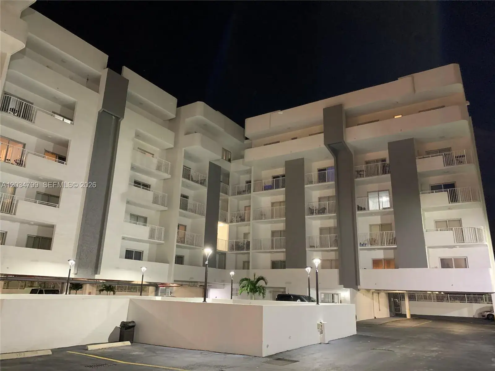 1 bedroom 1 bath Residential Lease for rent at 395 NE 21st St # 403, Miami FL 33137
