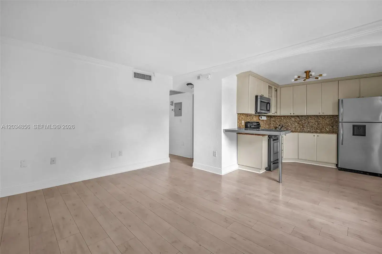 2 bedroom 1 bath Residential Lease for rent at 3245 Virginia St # 24, Miami FL 33133