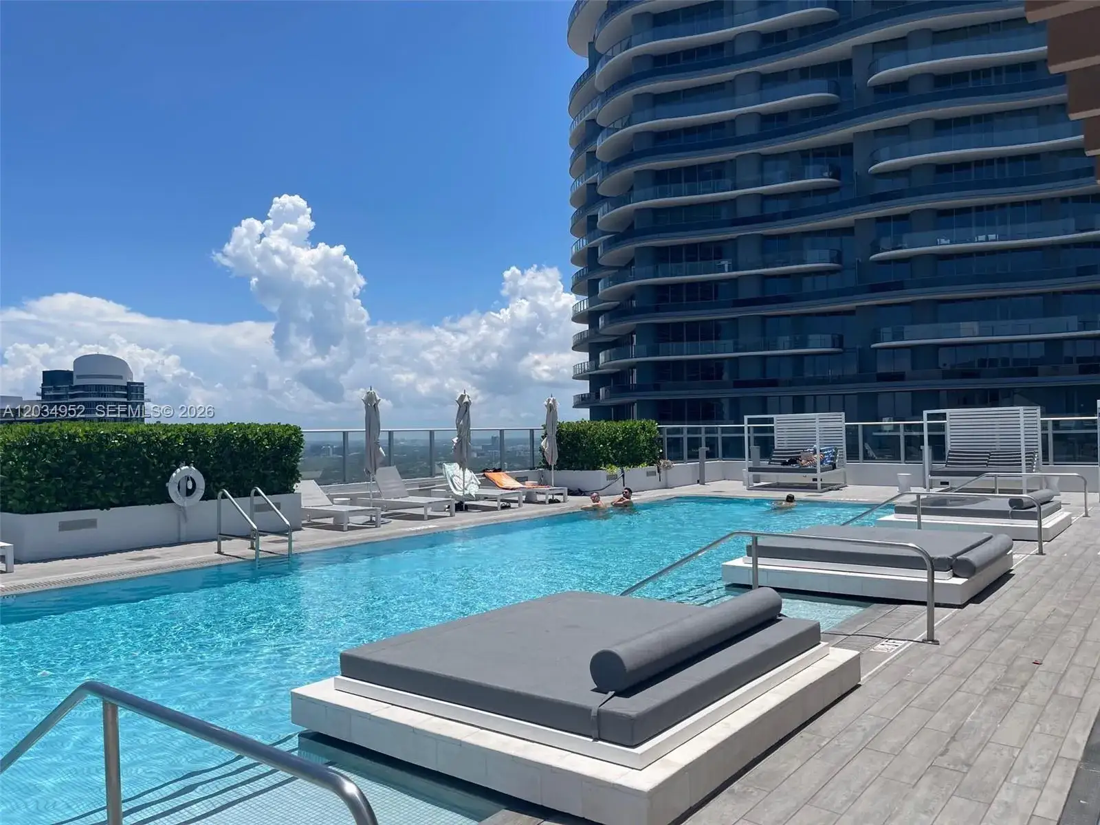 1 bath Residential Lease for rent at 1010 Brickell Ave # 3810, Miami FL 33131