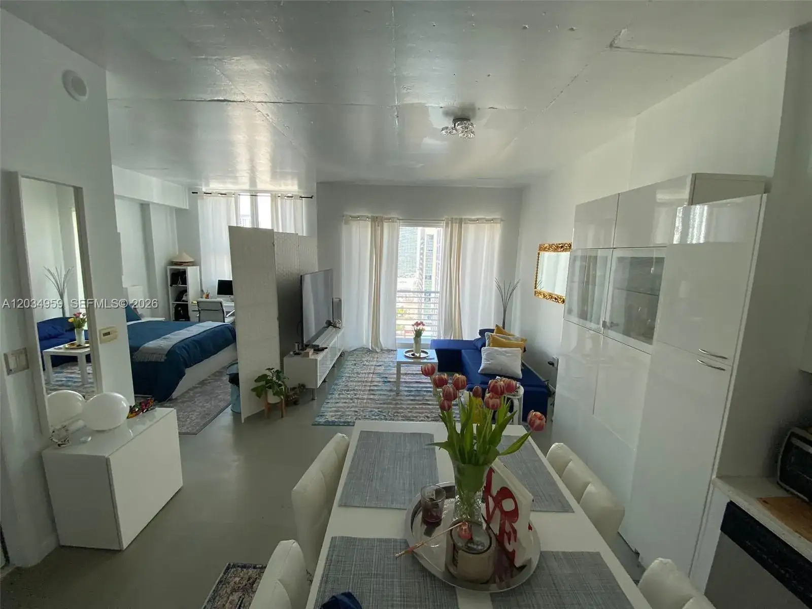 1 bedroom 1 bath Residential Lease for rent at 133 NE 2nd Ave # 2805, Miami FL 33132