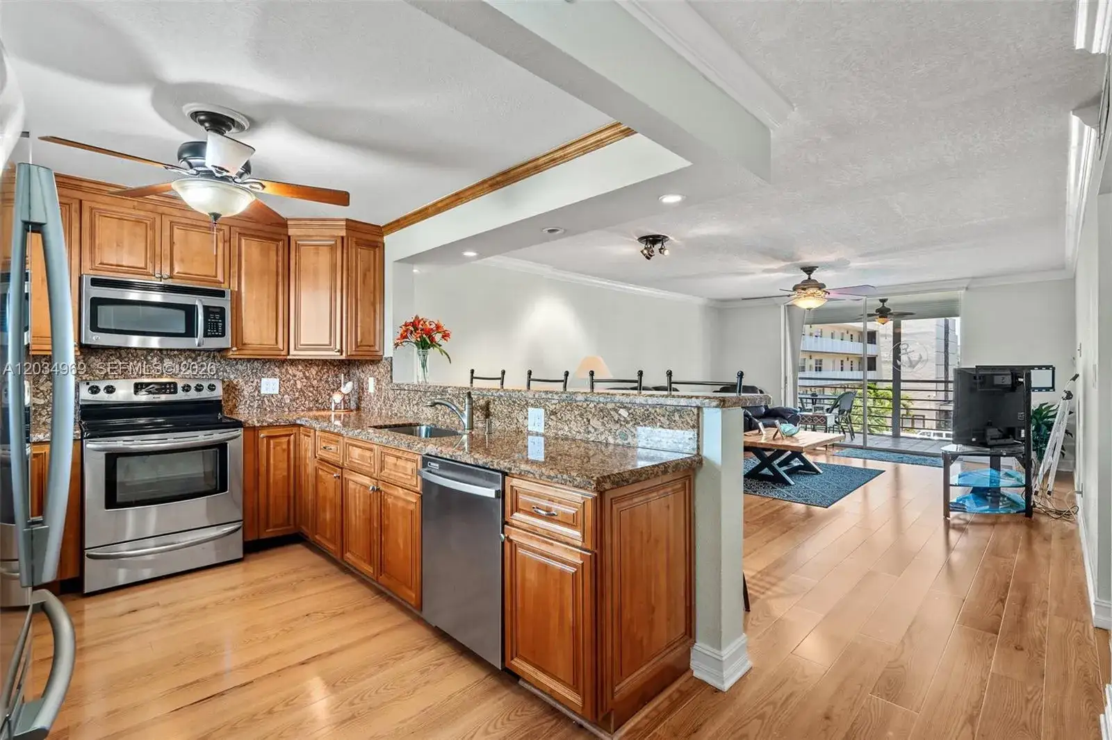 2 bedroom 2 bath Residential for sale at 325 SE 11th Ter # 308, Dania Beach FL 33004