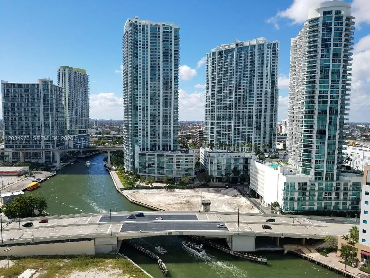 1 bedroom 1 bath Residential for sale at 31 SE 5th St # 2205, Miami FL 33131