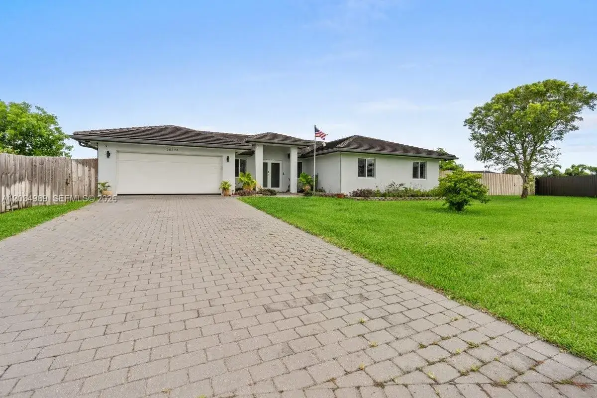 5 bedroom 3 bath Residential for sale at 20572 SW 317th St, Homestead FL 33030