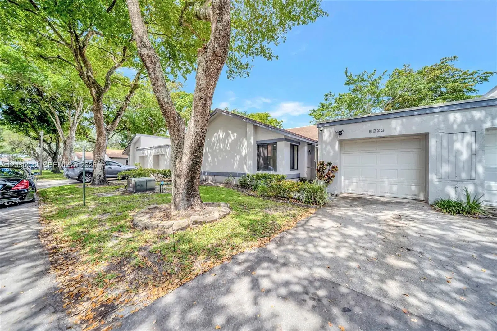 3 bedroom 2 bath Residential for sale at 5223 W Gate Lake Rd # 5223, Tamarac FL 33319