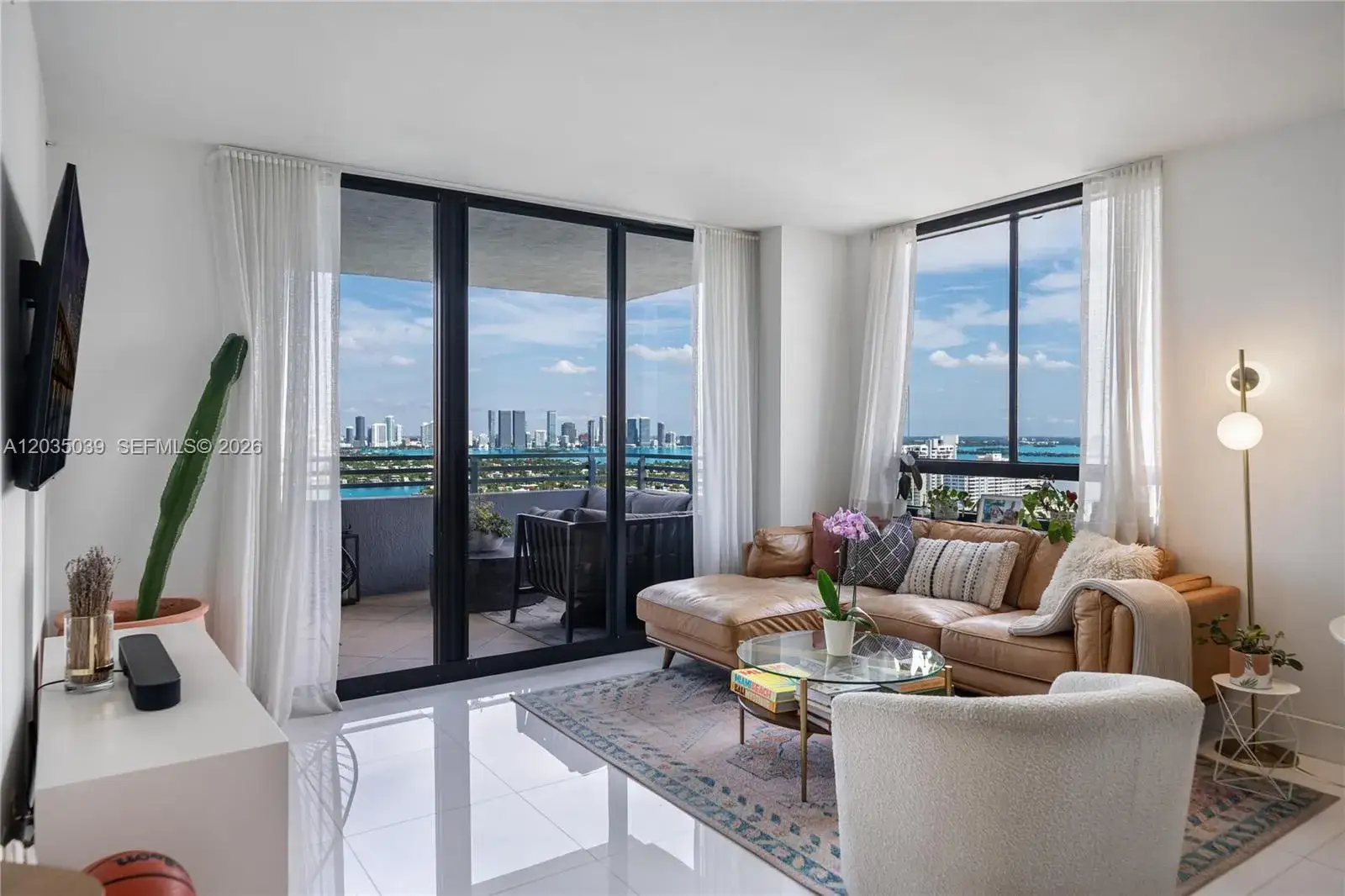 2 bedroom 2 bath Residential for sale at 1330 West Ave # 3001, Miami Beach FL 33139