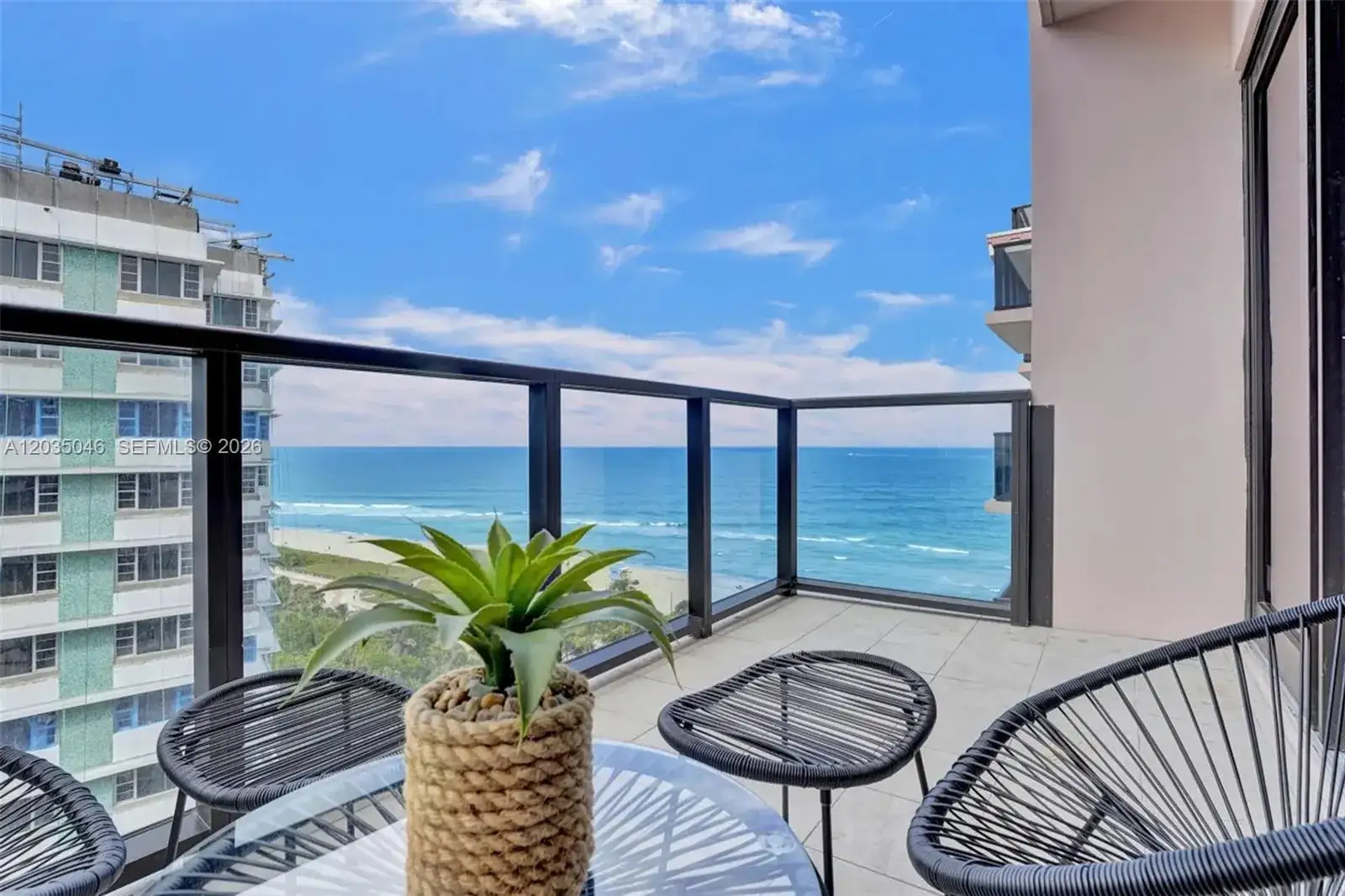 2 bedroom 2 bath Residential for sale at 5225 Collins Ave # 1606, Miami Beach FL 33140