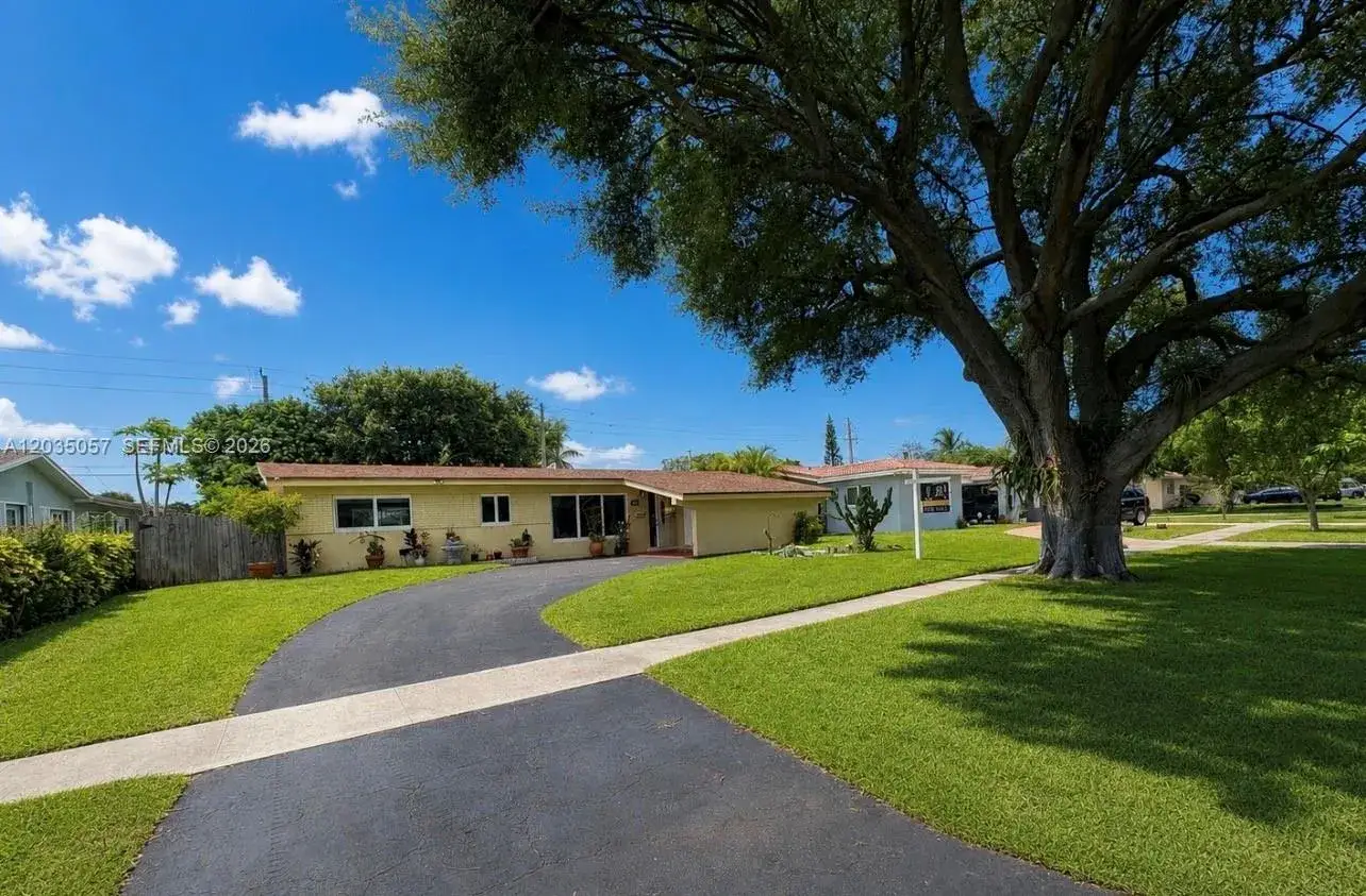 4 bedroom 2 bath Residential for sale at 1812 N 45th Ave, Hollywood FL 33021