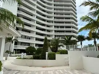 2 bedroom 2 bath Residential Lease for rent at 3000 Island Blvd # 603, Aventura FL 33160