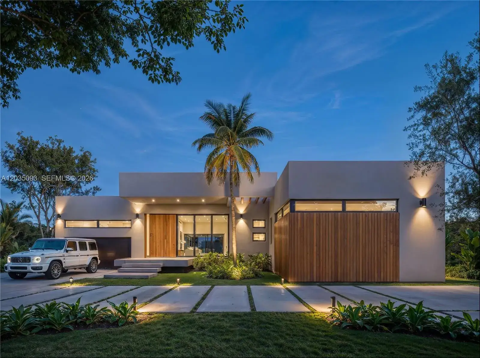 5 bedroom 6 bath Residential for sale at 9445 SW 73rd Ave, Pinecrest FL 33156