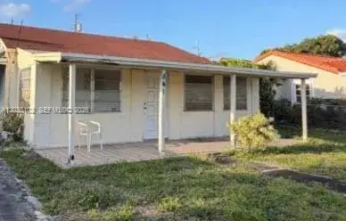 2 bedroom 1 bath Residential for sale at 841 NE 4th Pl, Hialeah FL 33010