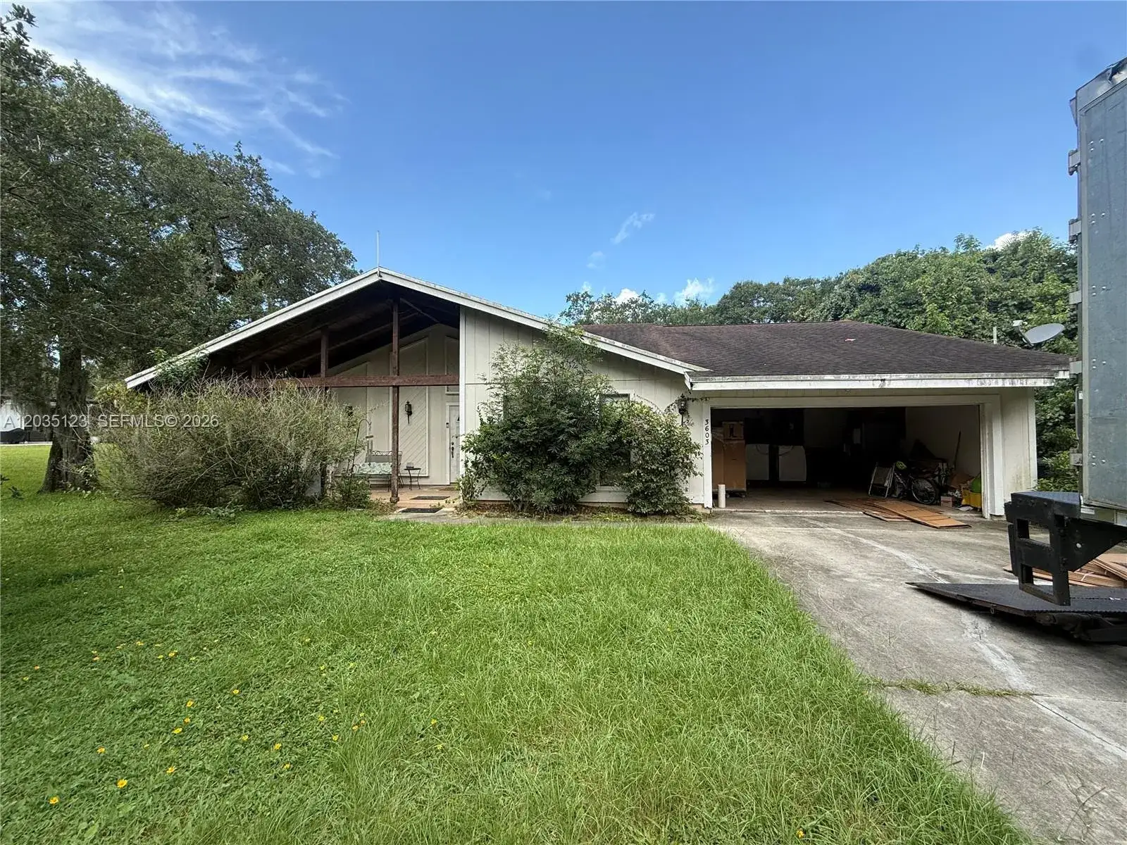 3 bedroom 2 bath Residential for sale at 3603 W Wilderness Dr W, Fort Pierce FL 34982