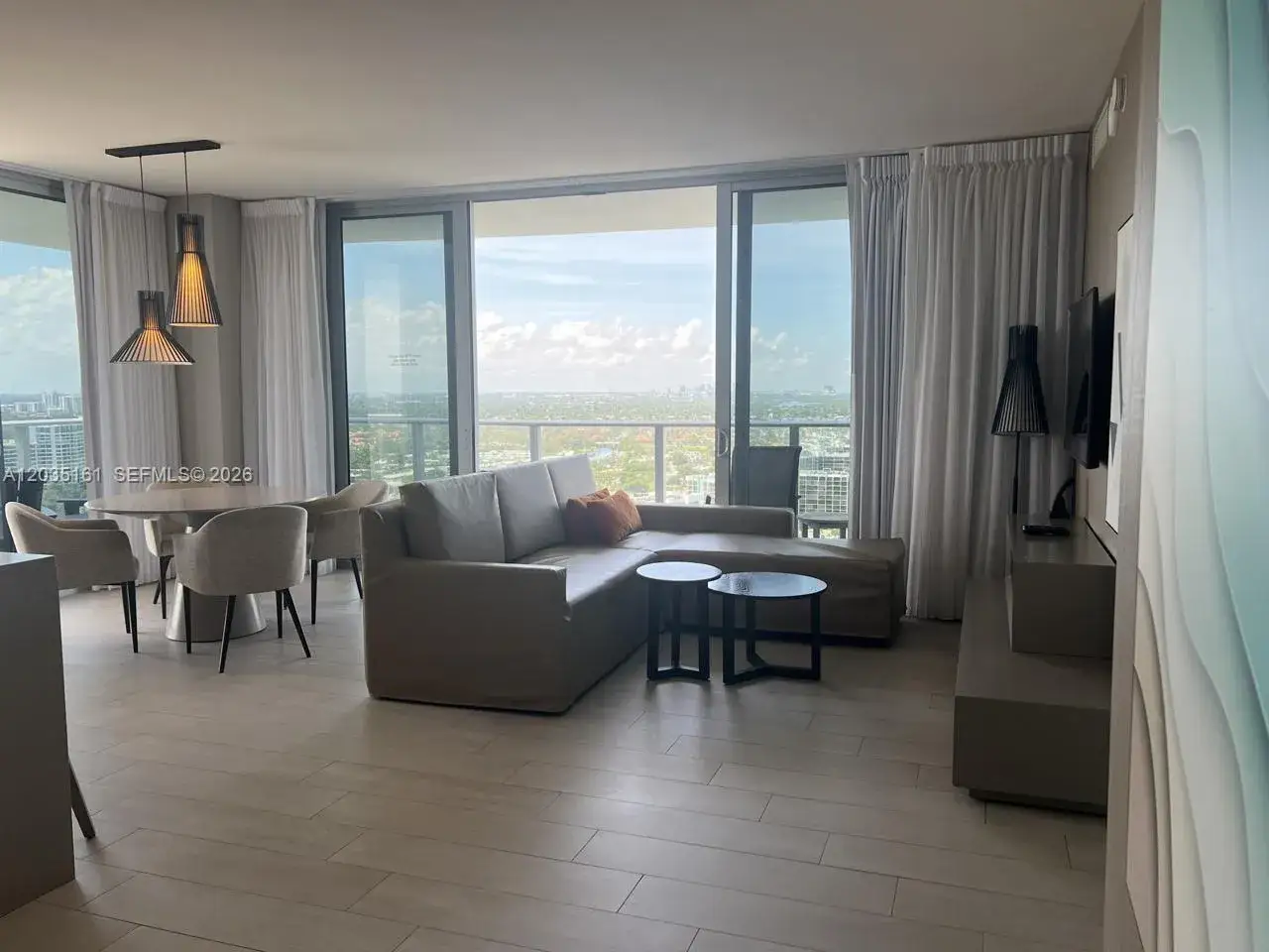 2 bedroom 2 bath Residential for sale at 4010 S OCEAN DR # R2402, Hollywood FL 33019