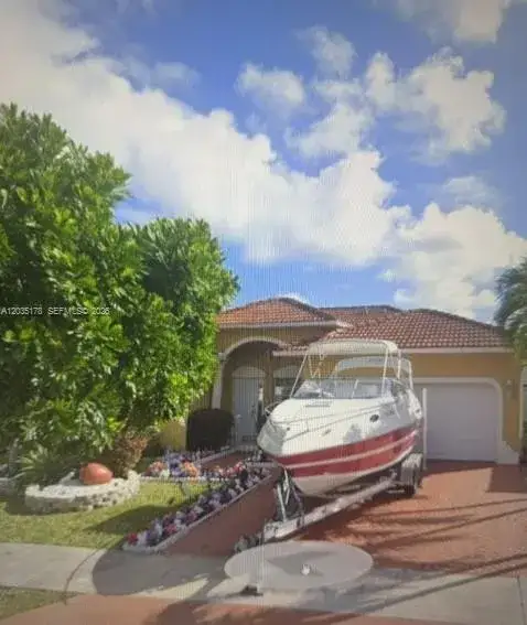 3 bedroom 2 bath Residential for sale at 18201 SW 144th Ct, Miami FL 33177