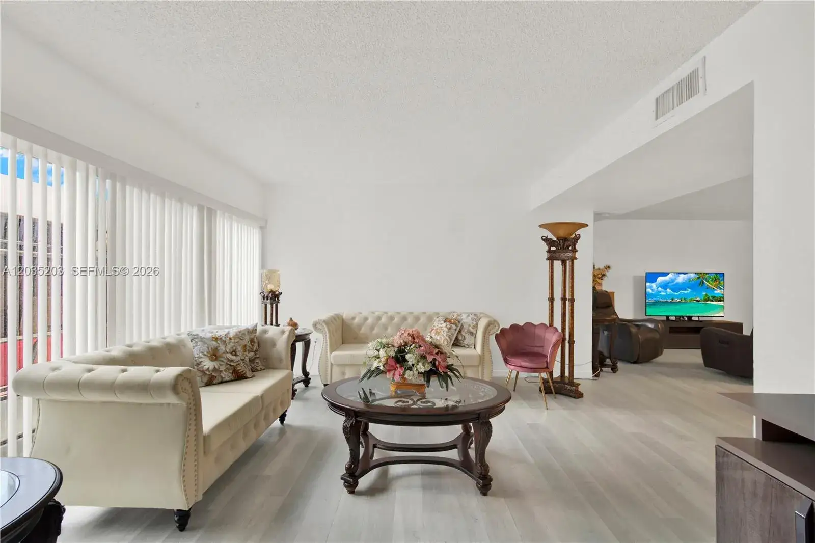 3 bedroom 2 bath Residential for sale at 15460 SW 82nd Ln # 403, Miami FL 33193