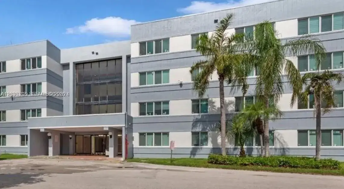 2 bedroom 1 bath Residential Lease for rent at 14850 Naranja Lakes Blvd, Homestead FL 33032