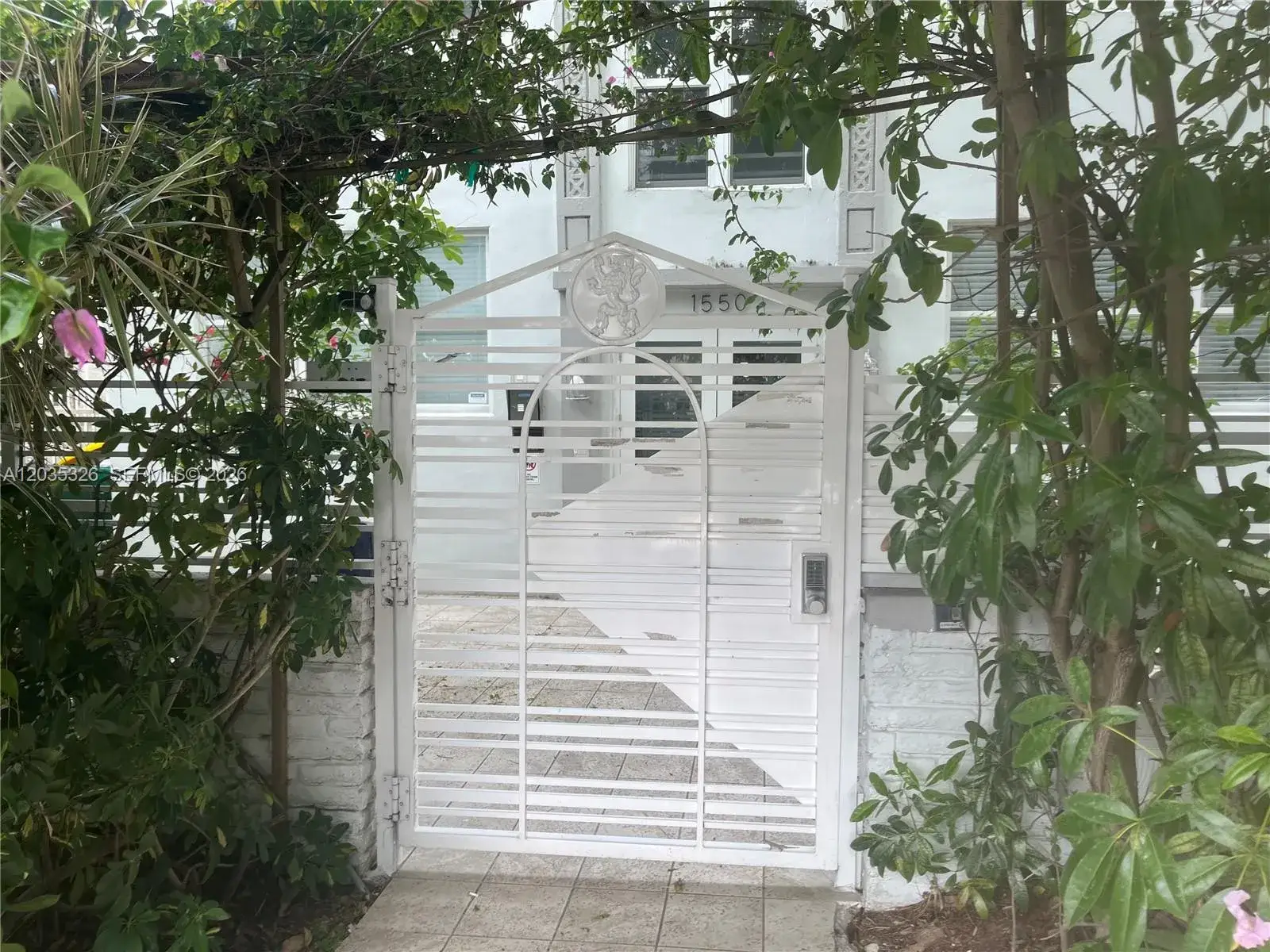 1 bedroom 1 bath Residential Lease for rent at 1550 Drexel Ave # 203, Miami Beach FL 33139