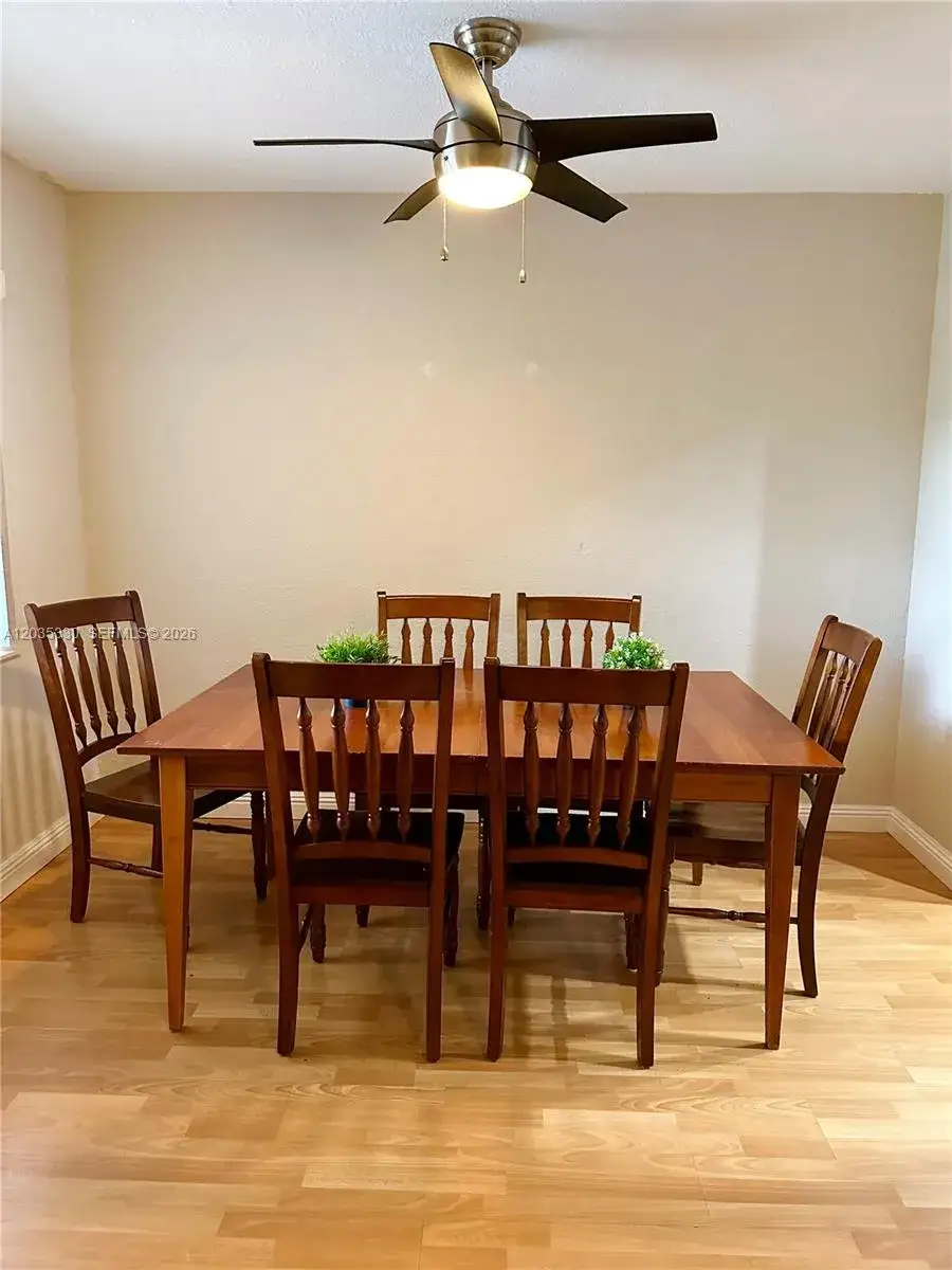 1 bedroom 1 bath Residential Lease for rent at 500 NE 2nd St # 327, Dania Beach FL 33004