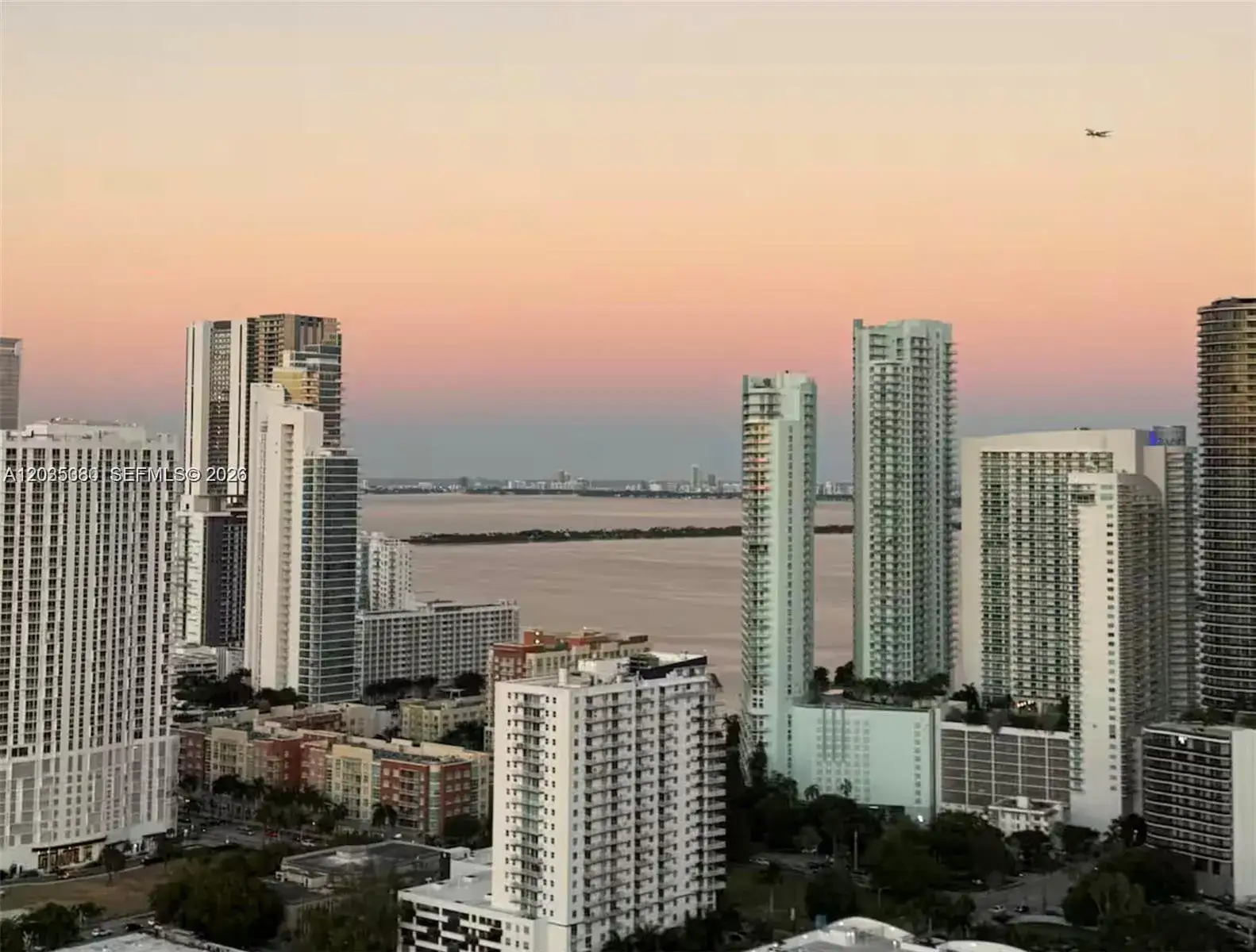 1 bedroom 1 bath Residential Lease for rent at 1600 NE 1 AVE # 3519, Miami FL 33132