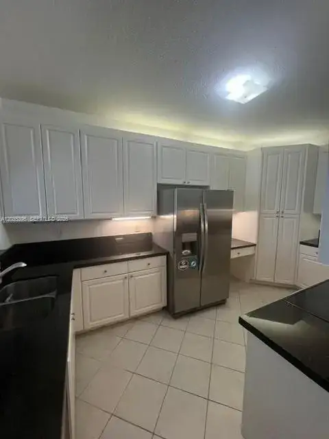 2 bedroom 2 bath Residential for sale at 10720 NW 66th St # 305, Doral FL 33178