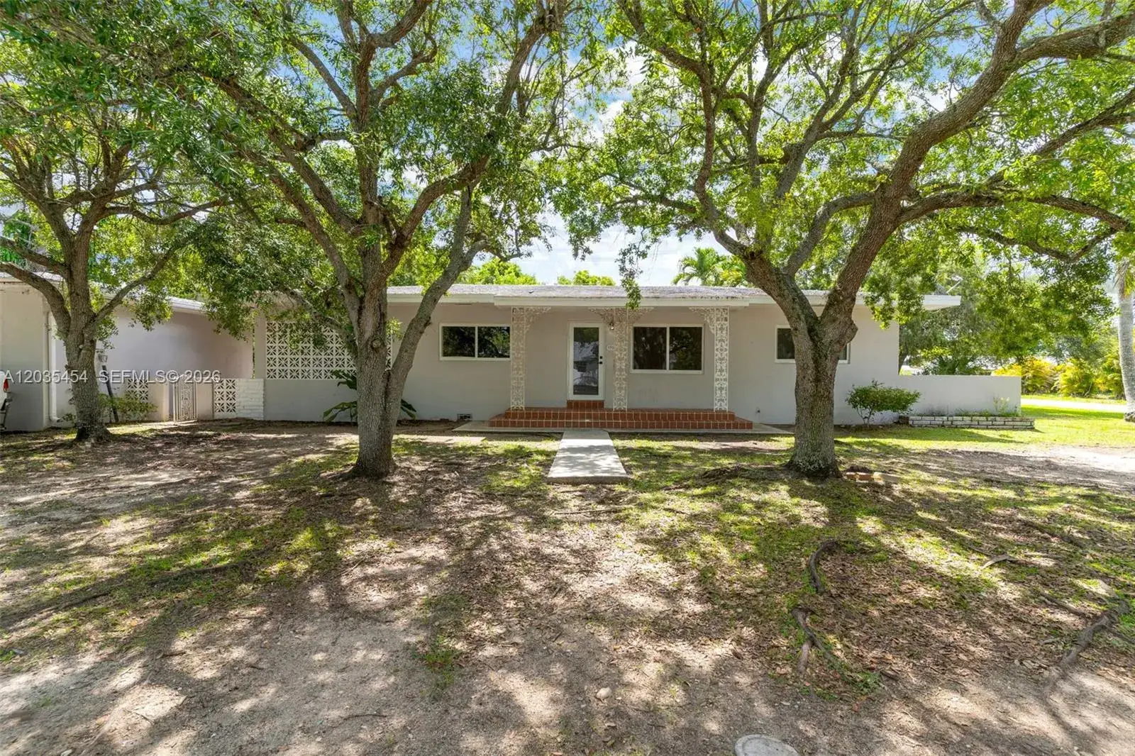 4 bedroom 3 bath Residential for sale at 1701 NE 1st Ter, Homestead FL 33030