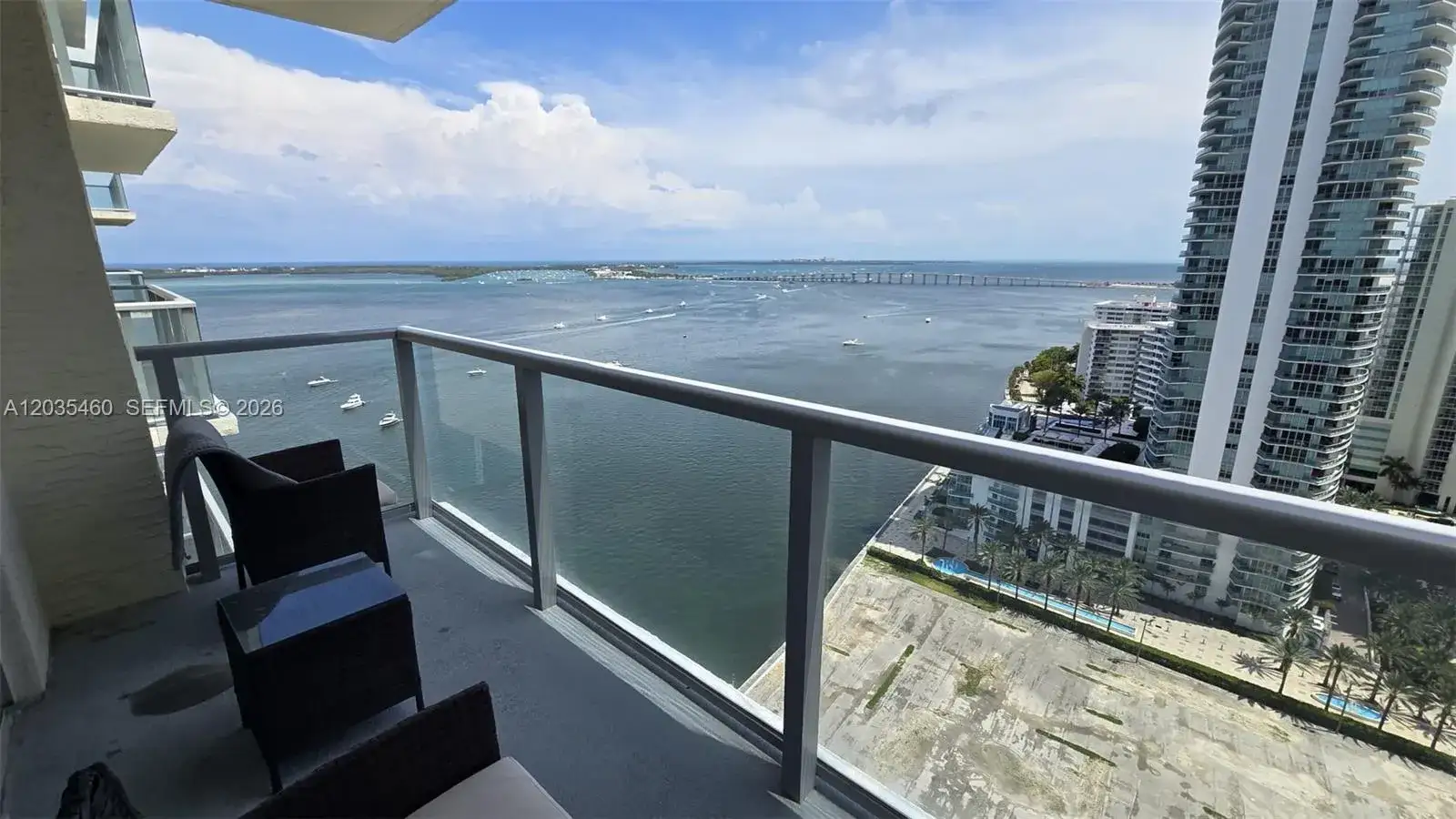 1 bedroom 1 bath Residential Lease for rent at 1155 Brickell Bay Dr # 2507, Miami FL 33131