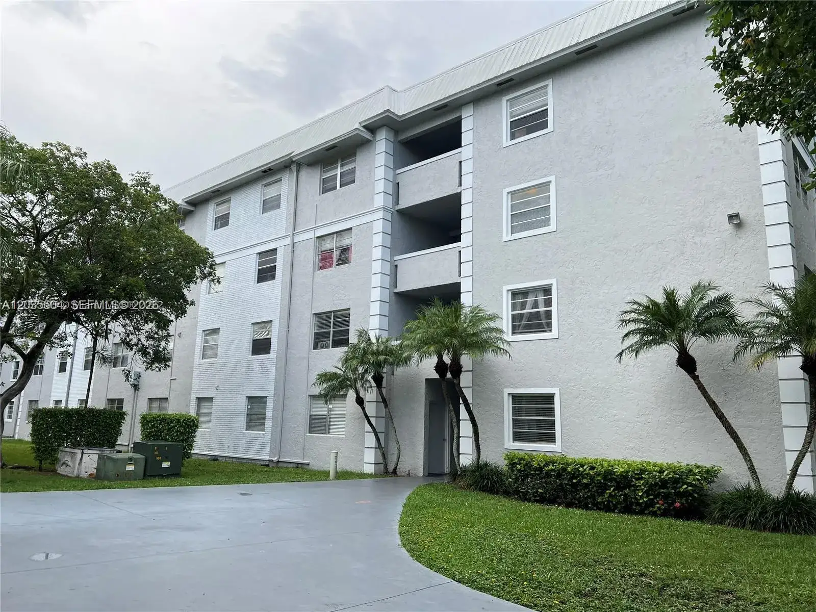 1 bedroom 1 bath Residential for sale at 17255 SW 95th Ave # 249, Palmetto Bay FL 33157