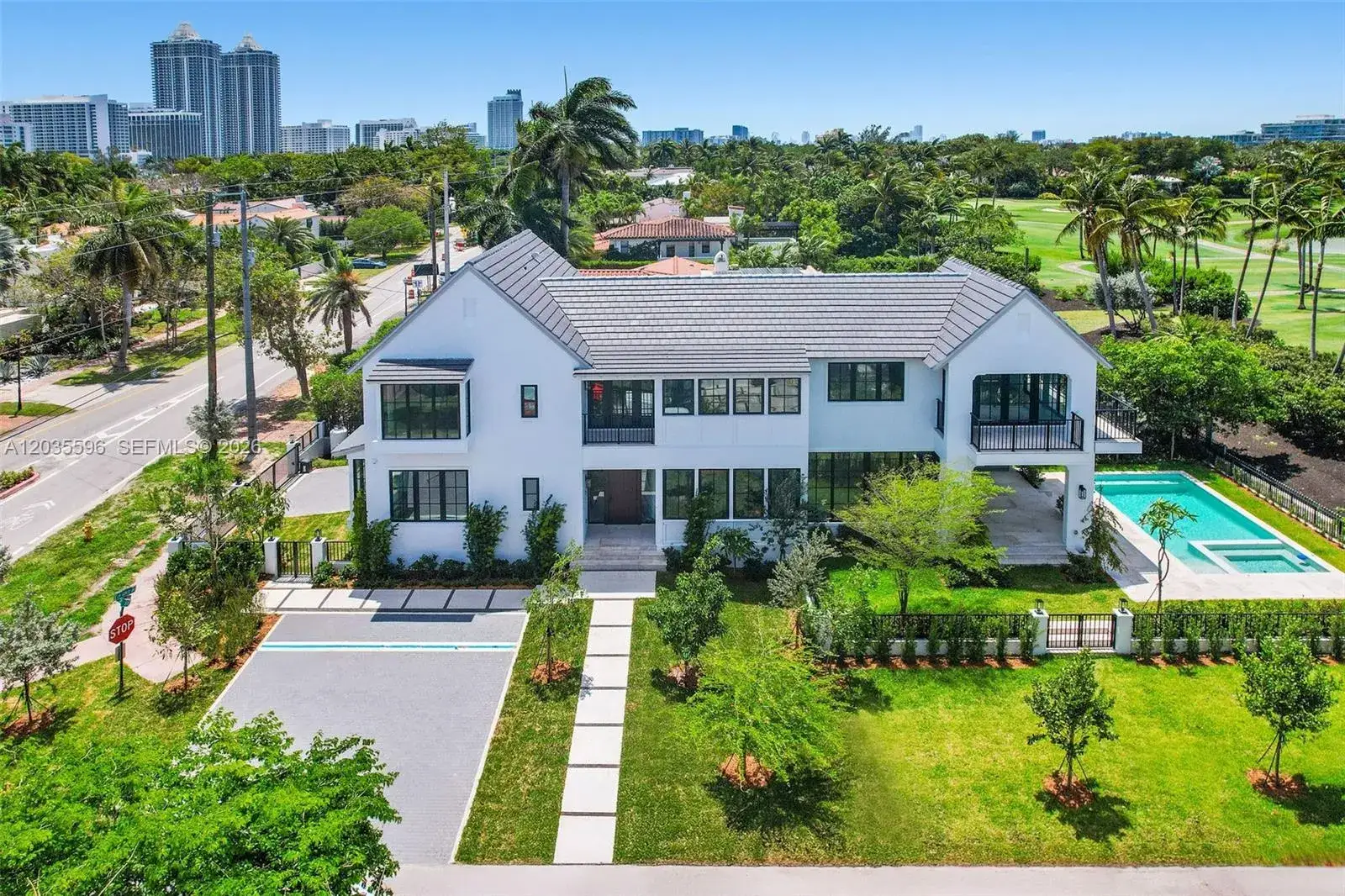 4 bedroom 4 bath Residential for sale at 5262 La Gorce Dr, Miami Beach FL 33140