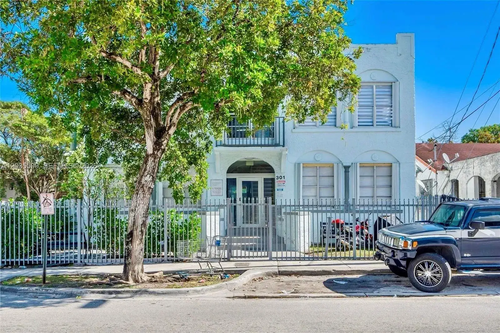 2 bedroom 1 bath Residential Lease for rent at 301 SW 10th Ave # 1, Miami FL 33130