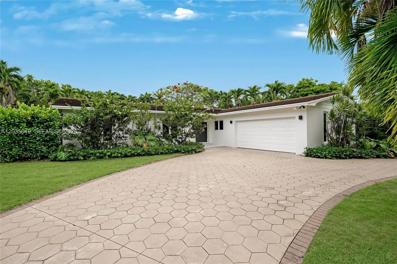 3 bedroom 3 bath Residential for sale at 6600 SW 144th St, Coral Gables FL 33158