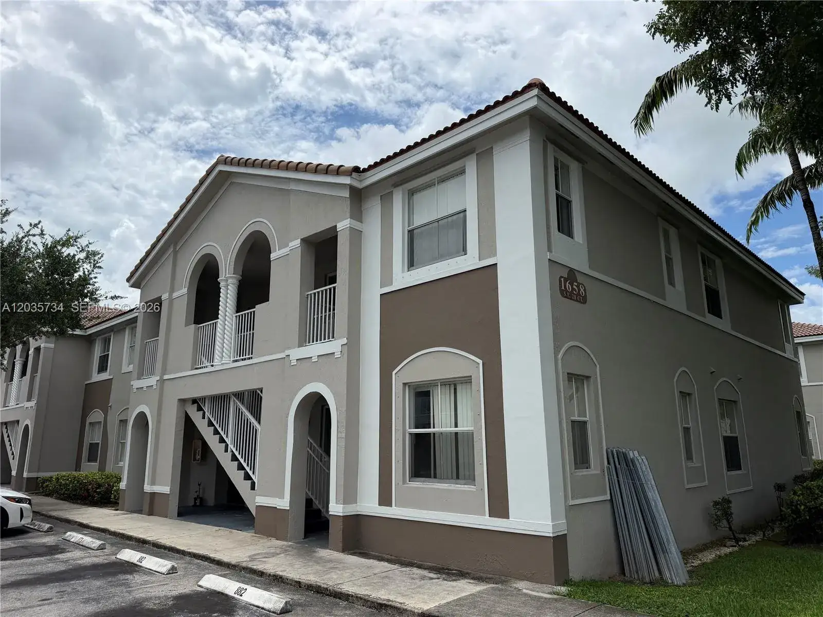 3 bedroom 2 bath Residential Lease for rent at 1658 SE 28th Ct # 201, Homestead FL 33035