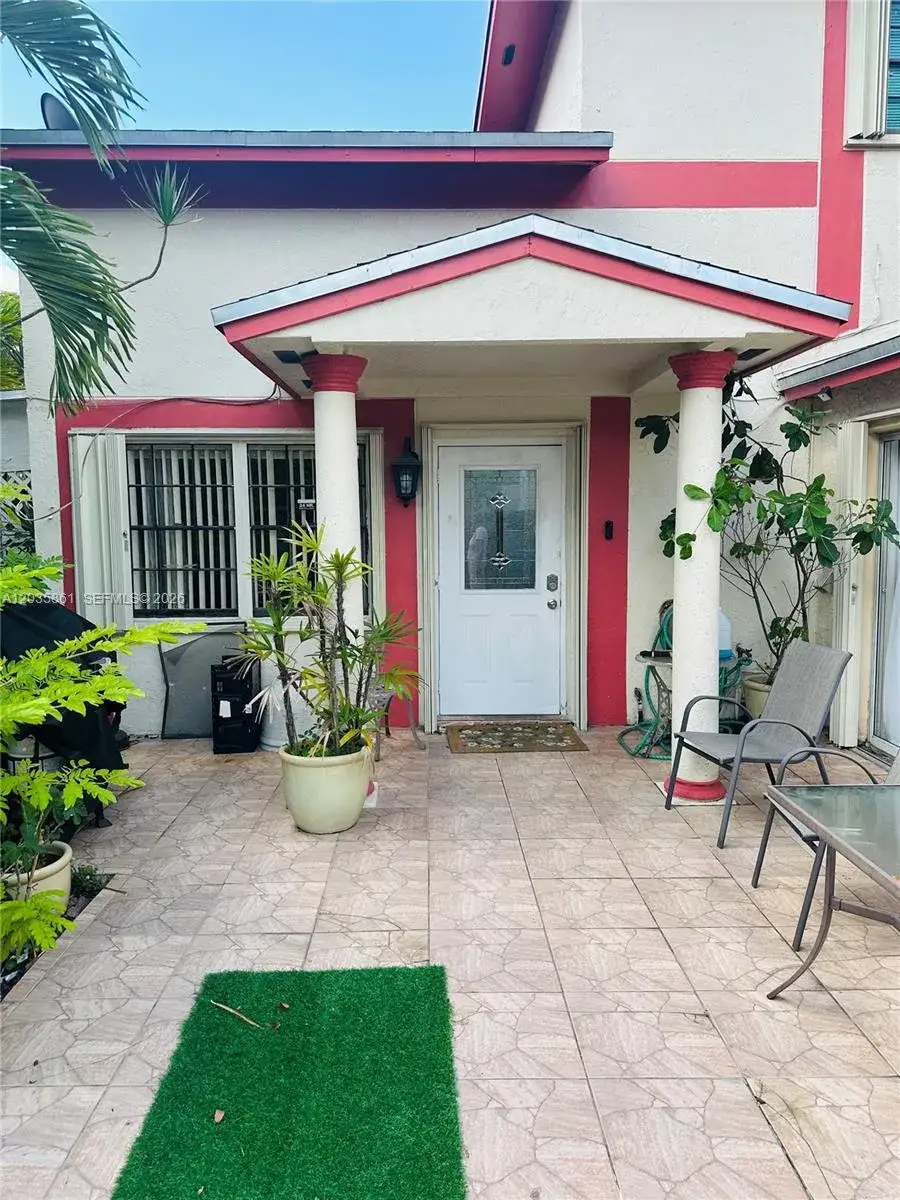 14724 SW 107th Ter, Miami FL 33196