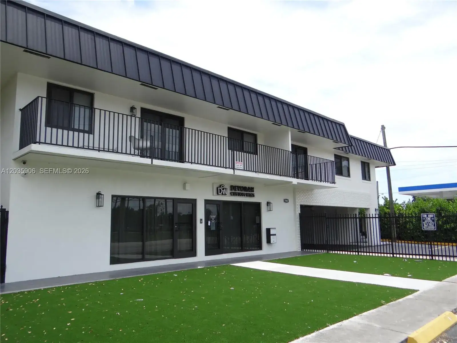 2 bedroom 2 bath Residential Lease for rent at 5980 SW 40th Ave # C, Dania Beach FL 33312